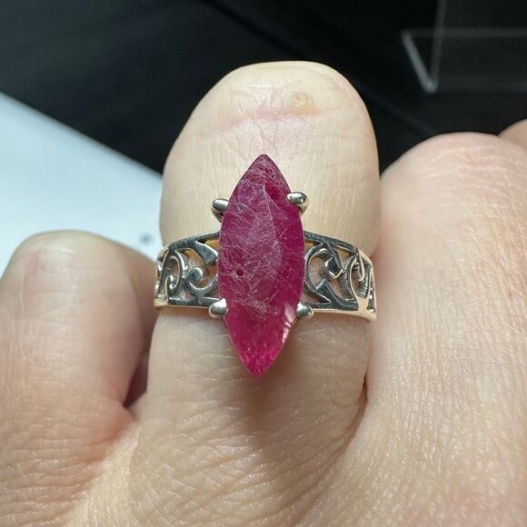 Genuine 2ct marquis cut ruby solitaire ring in sterling silver! - Picture 4 of 13